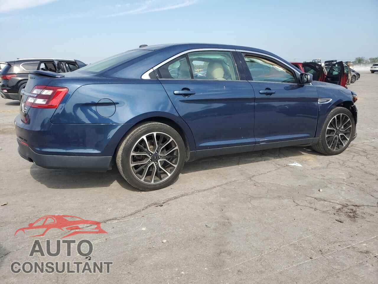 FORD TAURUS 2017 - 1FAHP2E88HG122221