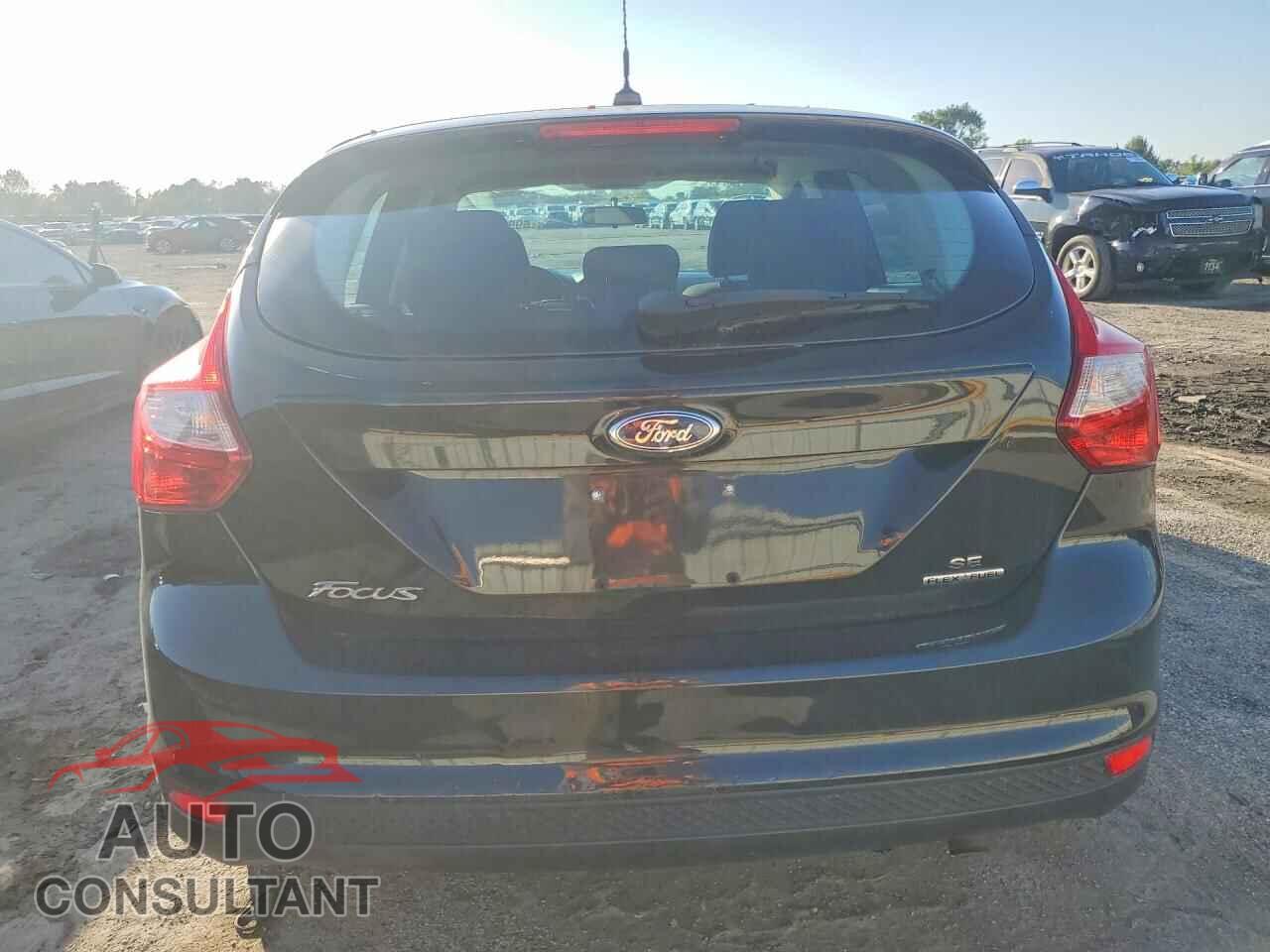 FORD FOCUS 2014 - 1FADP3K29EL260812