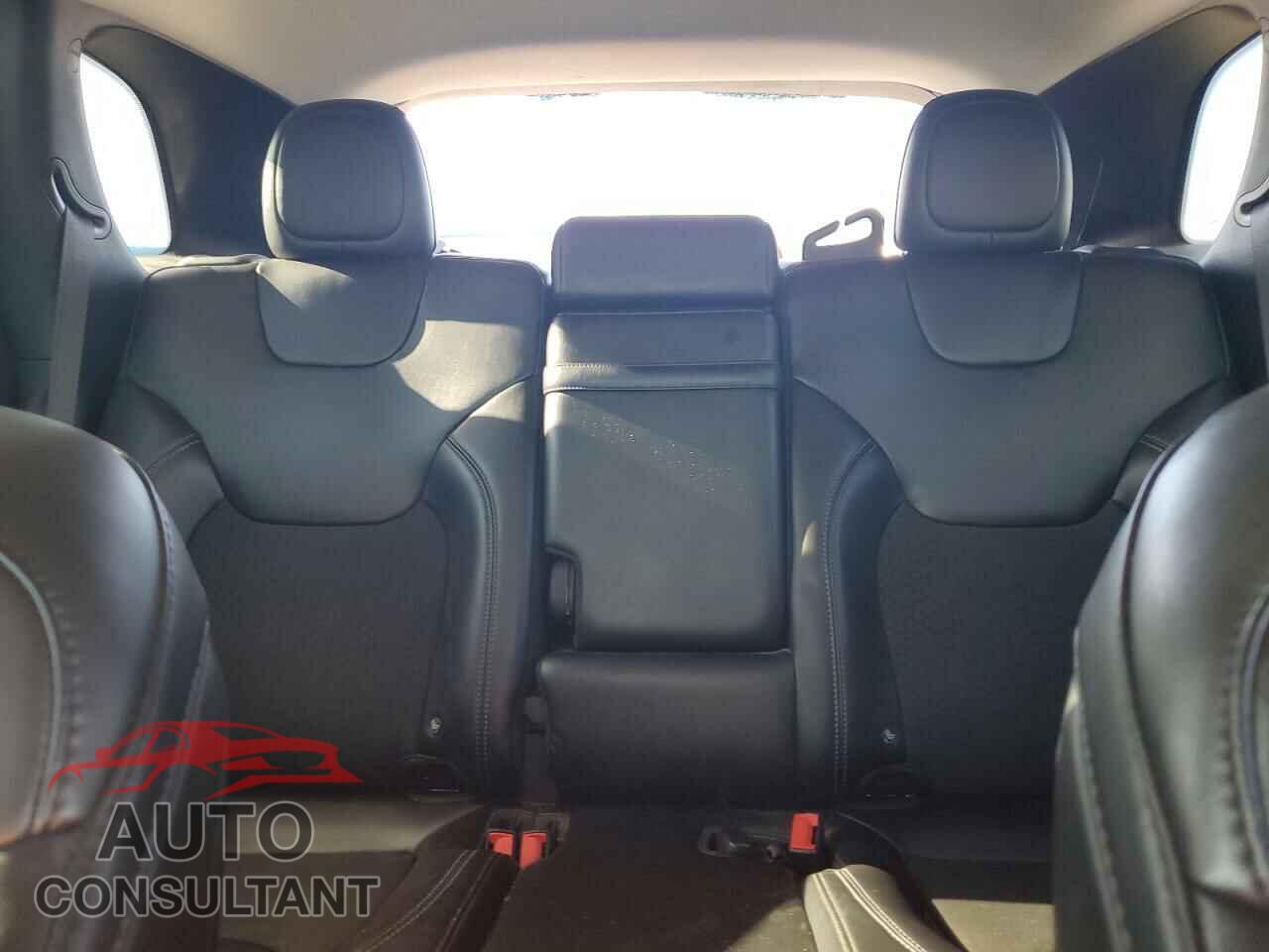JEEP GRAND CHER 2019 - 1C4PJMLB9KD130841