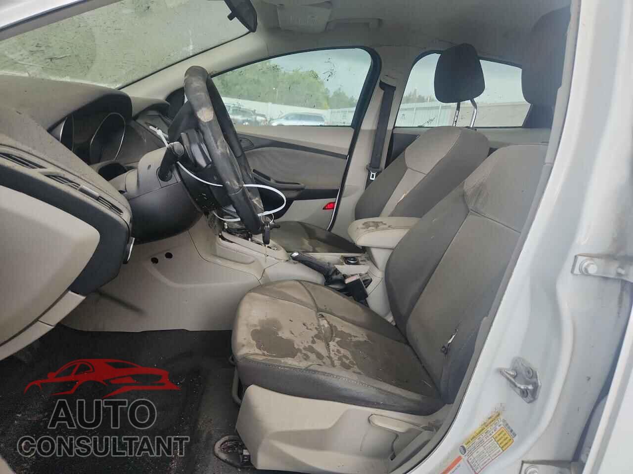 FORD FOCUS 2012 - 1FAHP3F23CL216488
