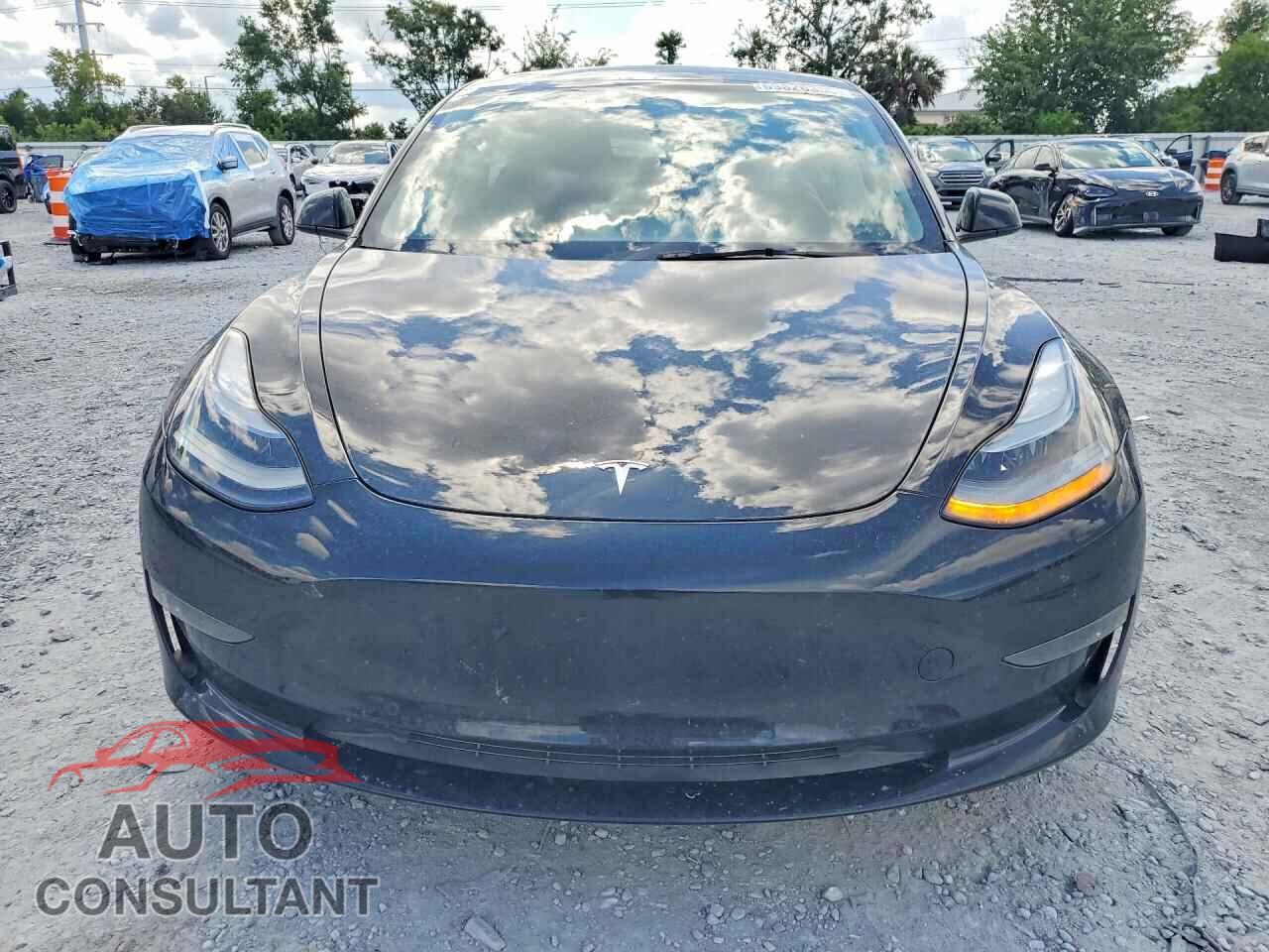 TESLA MODEL 3 2022 - 5YJ3E1EB8NF199189