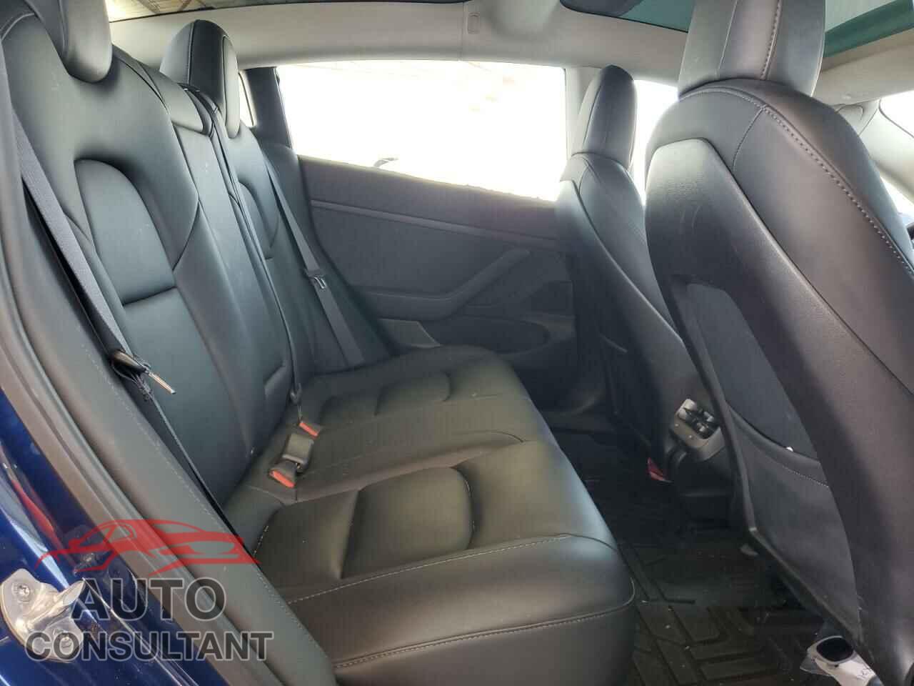 TESLA MODEL 3 2020 - 5YJ3E1EA2LF658513