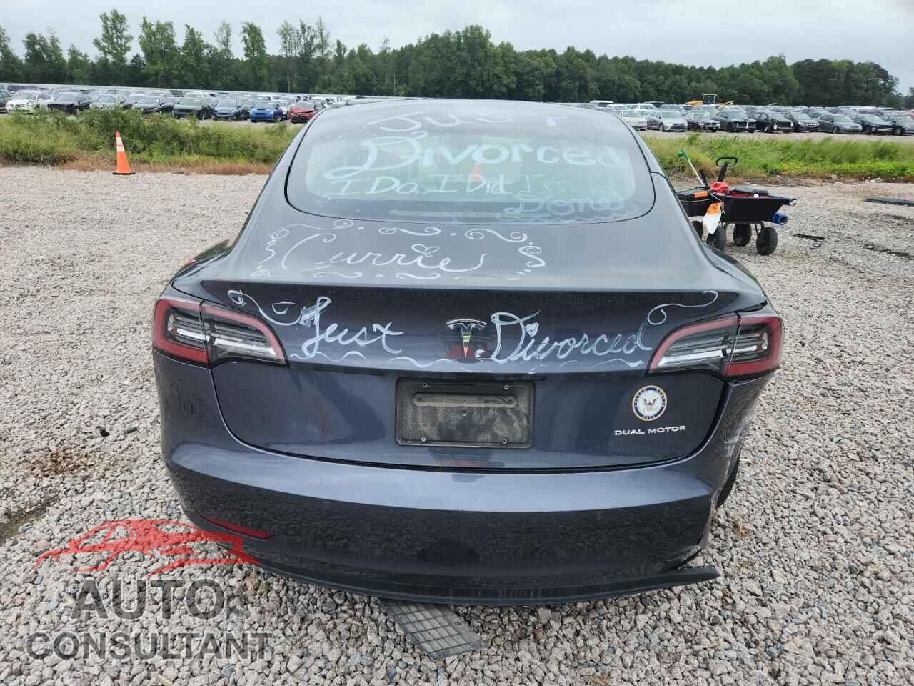 TESLA MODEL 3 2021 - 5YJ3E1EB5MF979052