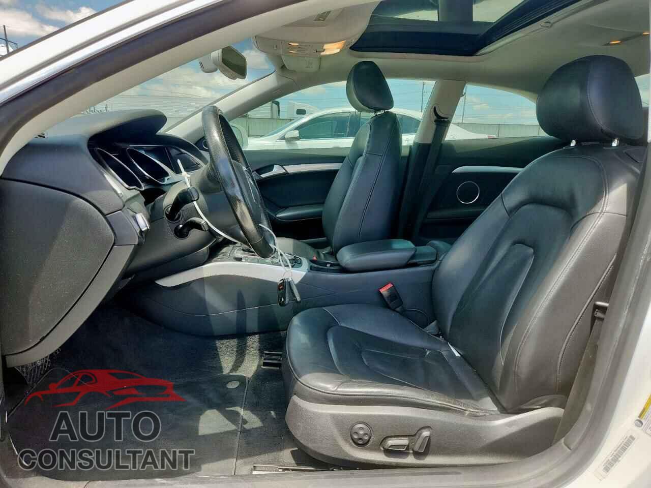 AUDI A5 2012 - WAULFAFR3CA004577