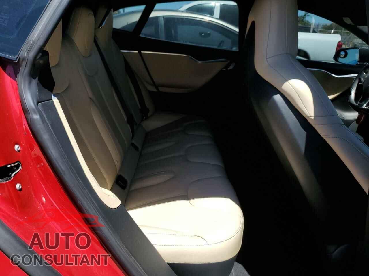 TESLA MODEL S 2016 - 5YJSA1E12GF152824