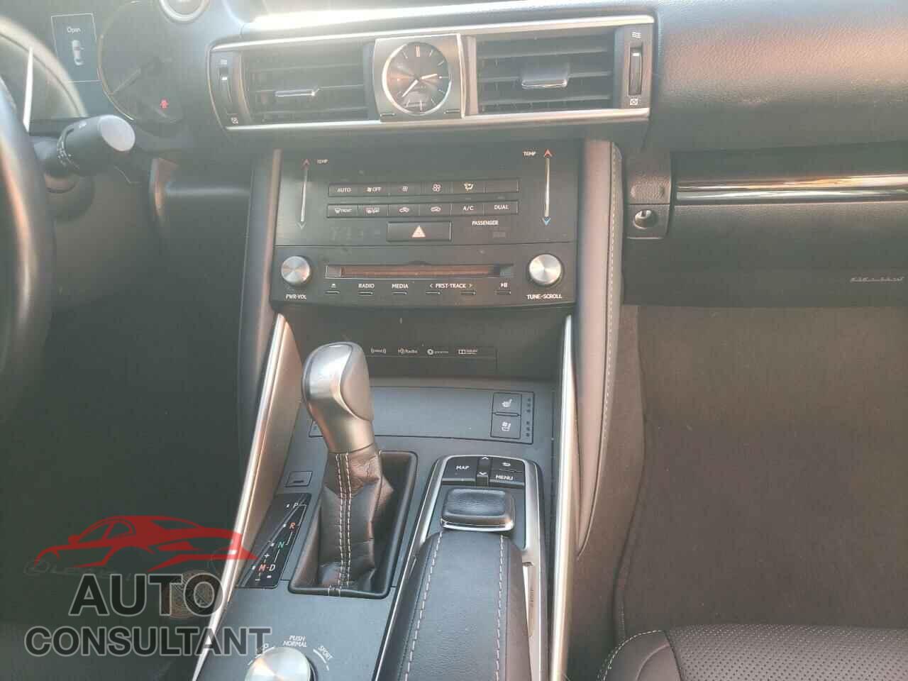 LEXUS IS 2017 - JTHBA1D26H5053242