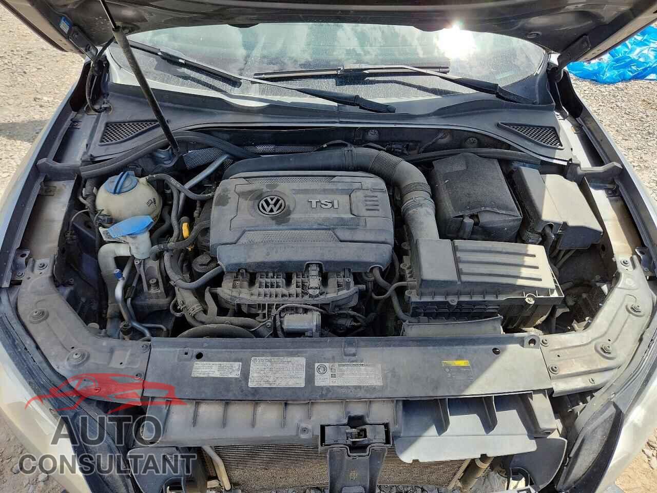 VOLKSWAGEN PASSAT 2015 - 1VWAS7A32FC116434