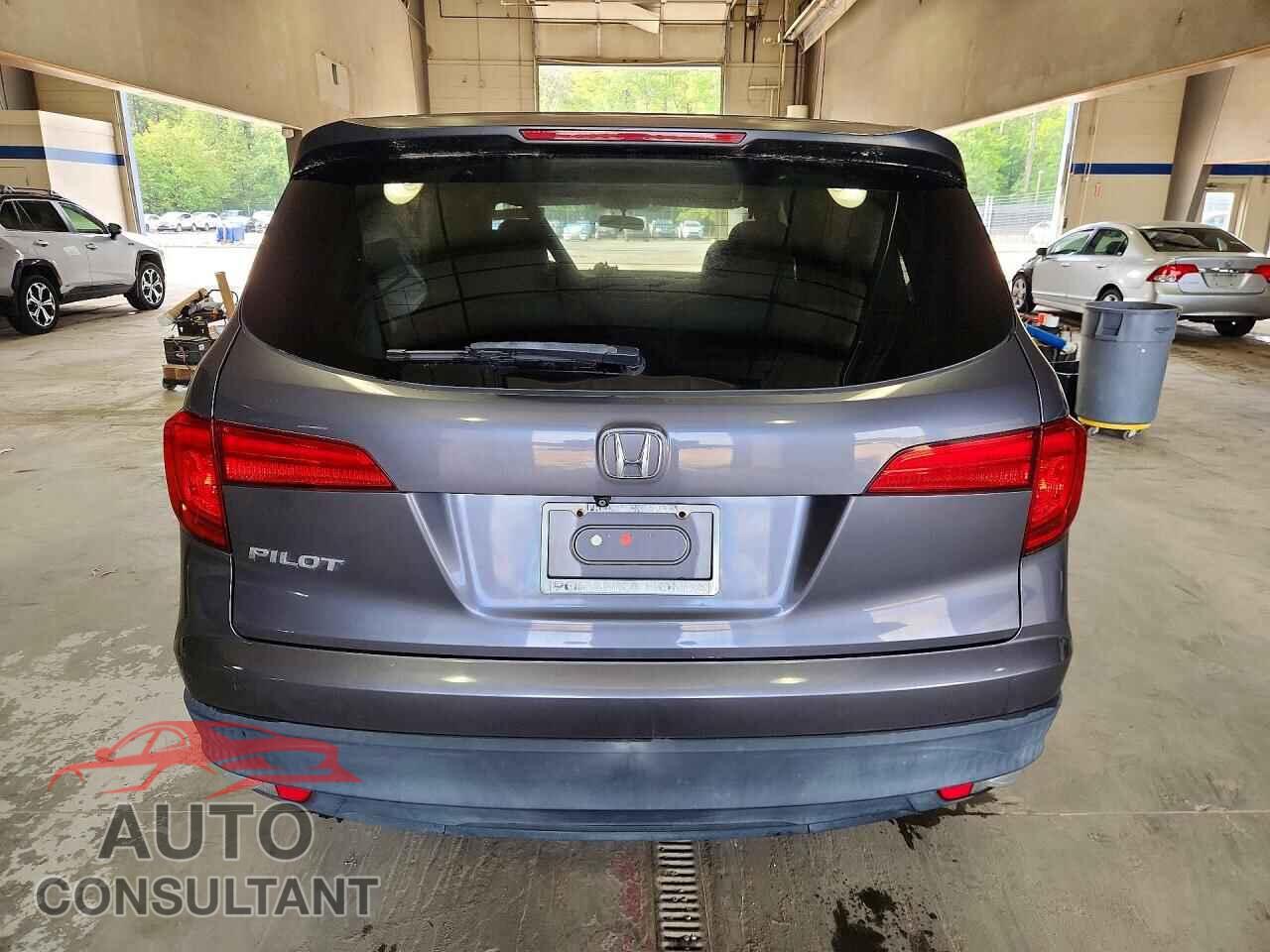 HONDA PILOT 2017 - 5FNYF5H18HB040268