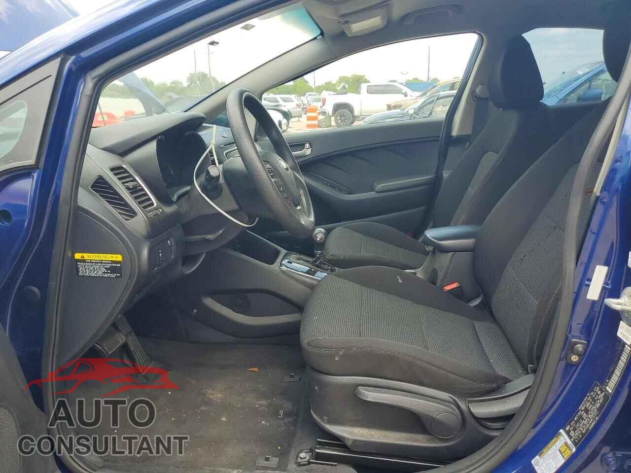 KIA FORTE 2017 - 3KPFK4A74HE137775