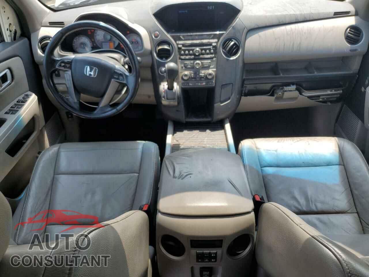 HONDA PILOT 2015 - 5FNYF4H54FB009738