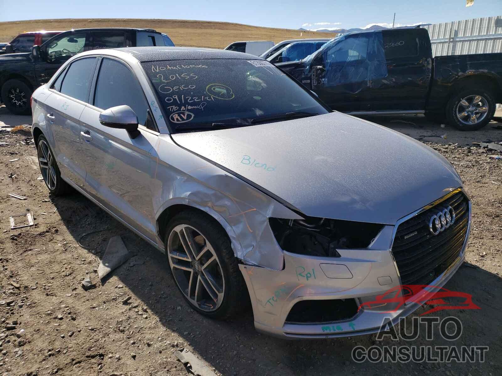 AUDI A3 2018 - WAUB8HFF4J1038027