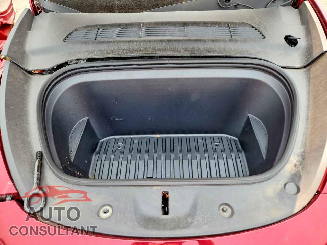 TESLA MODEL Y 2024 - 7SAYGDED1RF096398