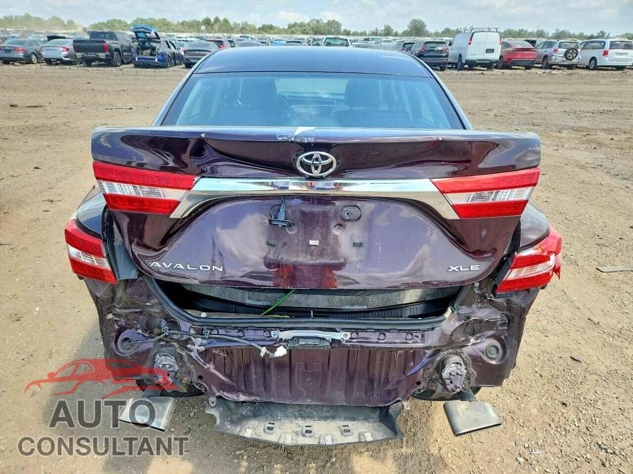 TOYOTA AVALON 2013 - 4T1BK1EB3DU066975