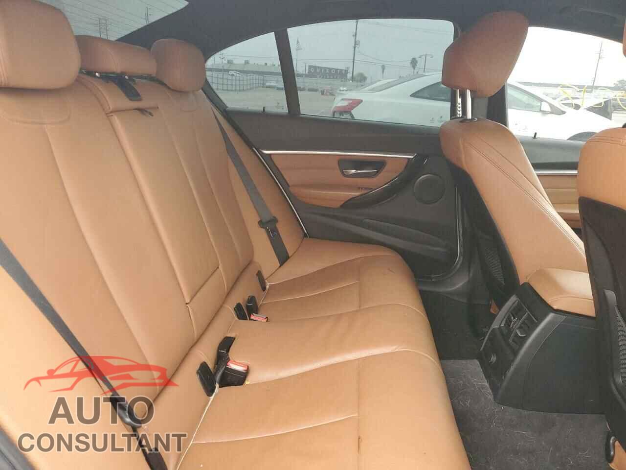 BMW 3 SERIES 2016 - WBA8E9G54GNU28299
