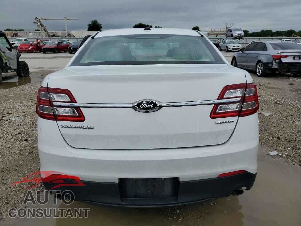 FORD TAURUS 2016 - 1FAHP2D85GG129613