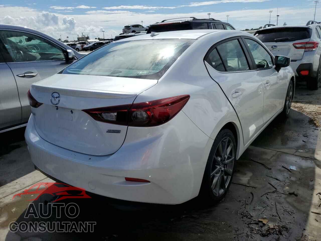MAZDA 3 2018 - 3MZBN1V3XJM216579