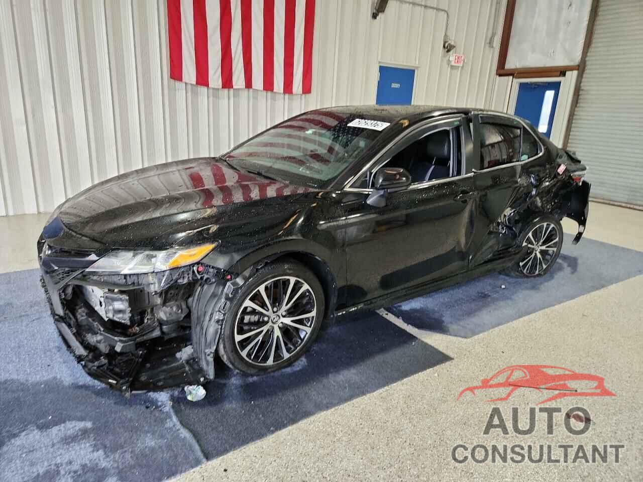 TOYOTA CAMRY 2018 - 4T1B11HK9JU610941