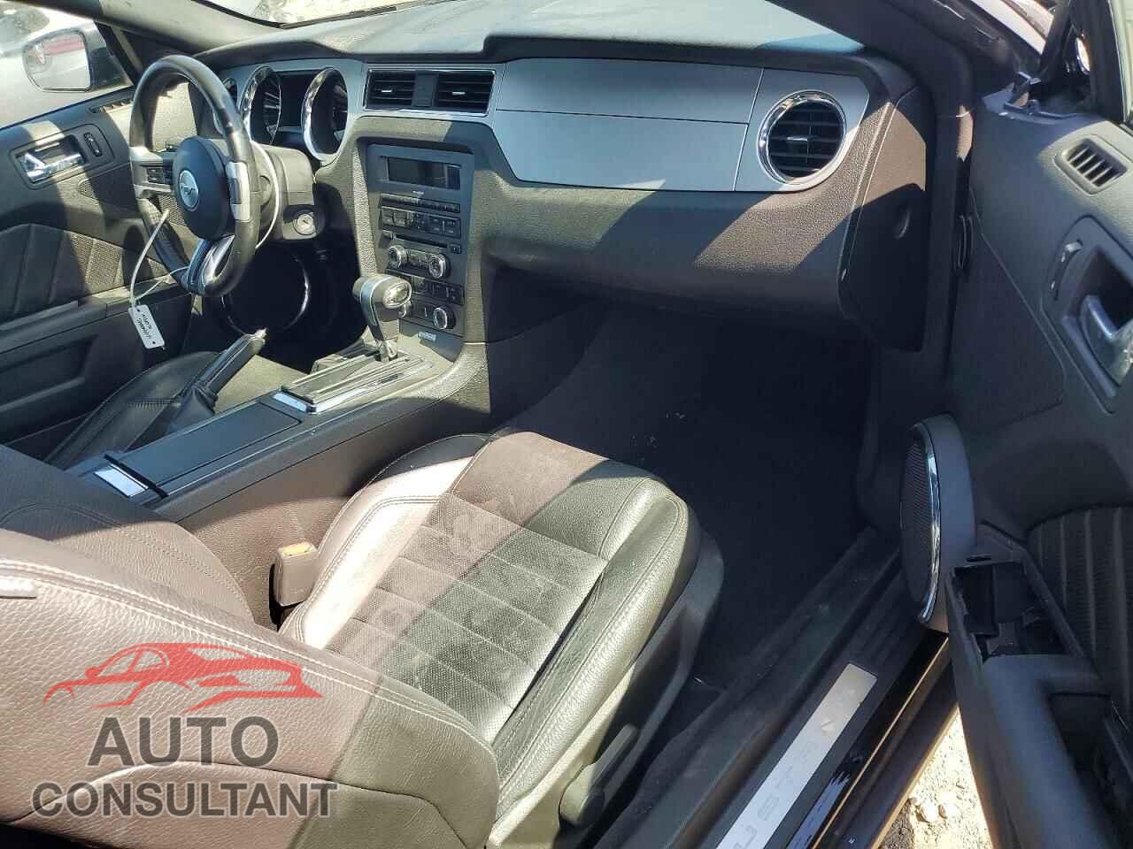 FORD MUSTANG 2011 - 1ZVBP8CF7B5125857