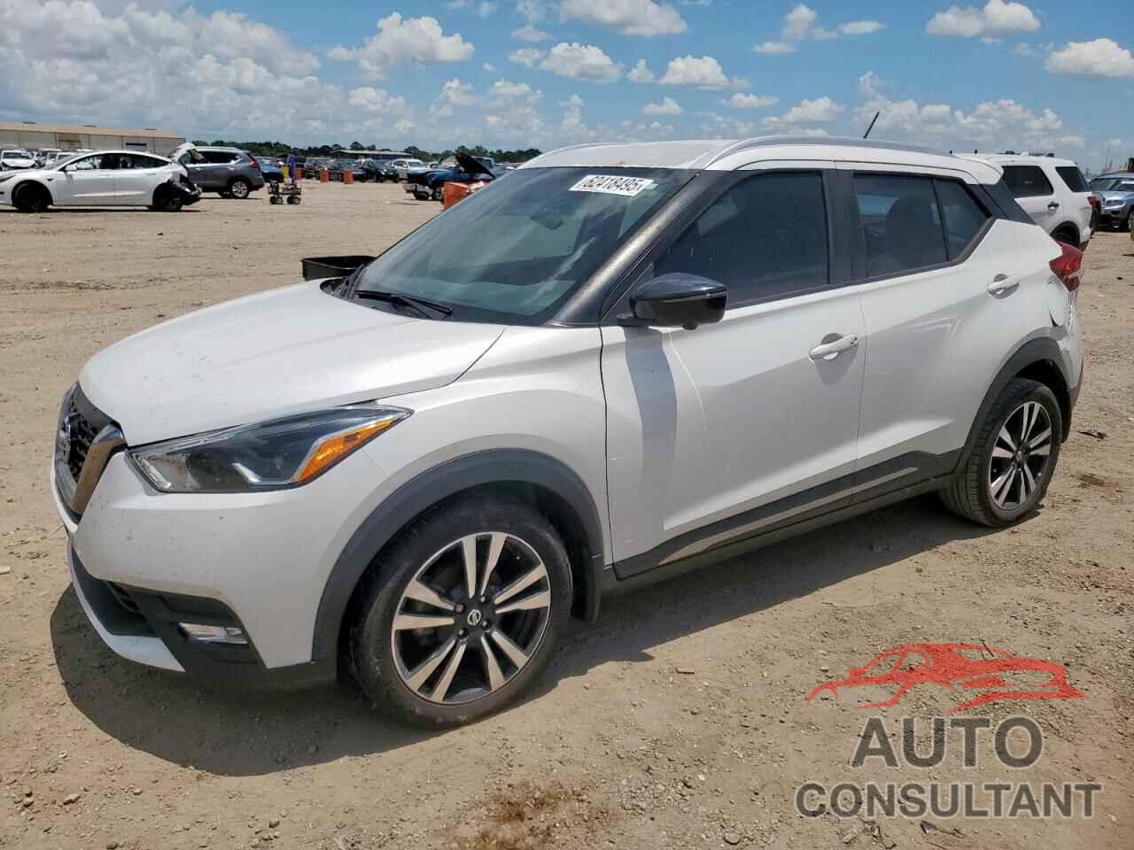 NISSAN KICKS 2018 - 3N1CP5CU3JL508880