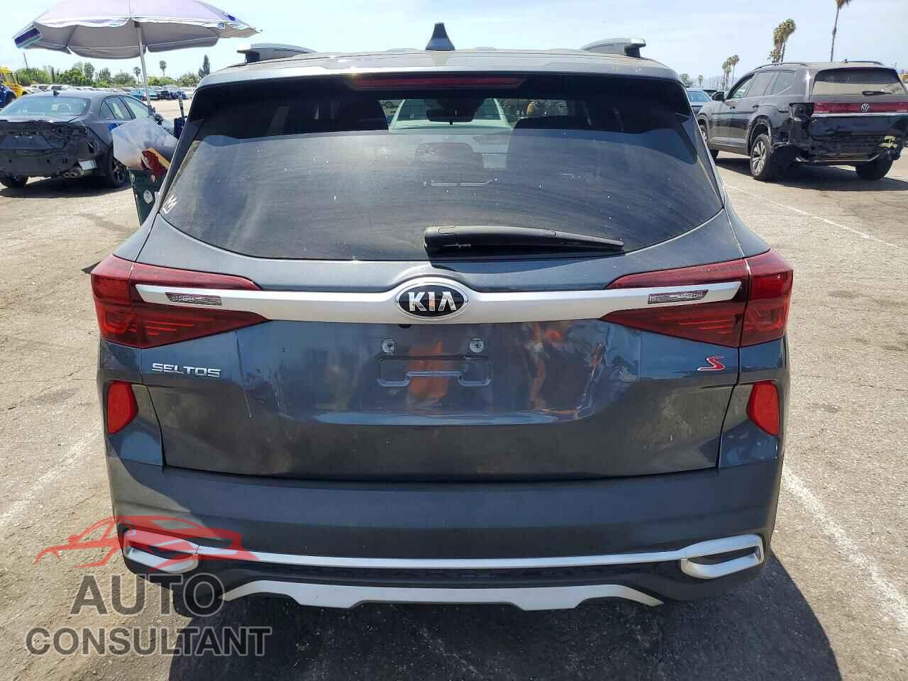 KIA SELTOS 2021 - KNDEU2AA9M7110457