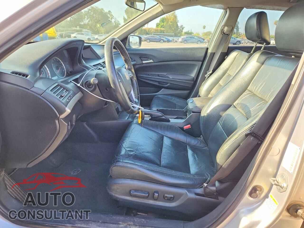 HONDA ACCORD 2011 - 1HGCP2F61BA002595