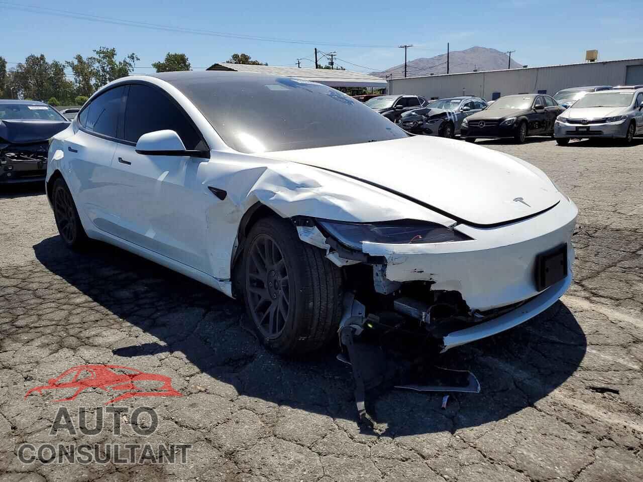 TESLA MODEL 3 2025 - 5YJ3E1EA0SF026057