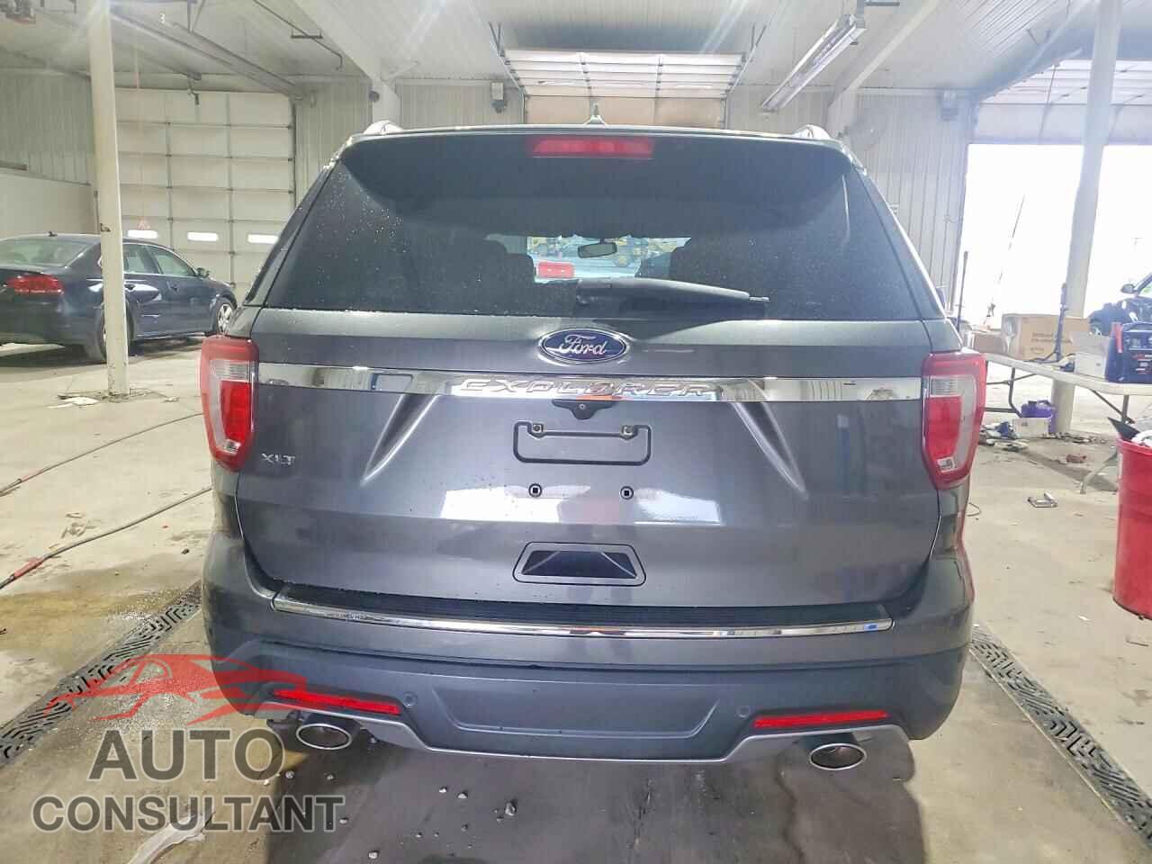 FORD EXPLORER 2018 - 1FM5K7D8XJGB96932
