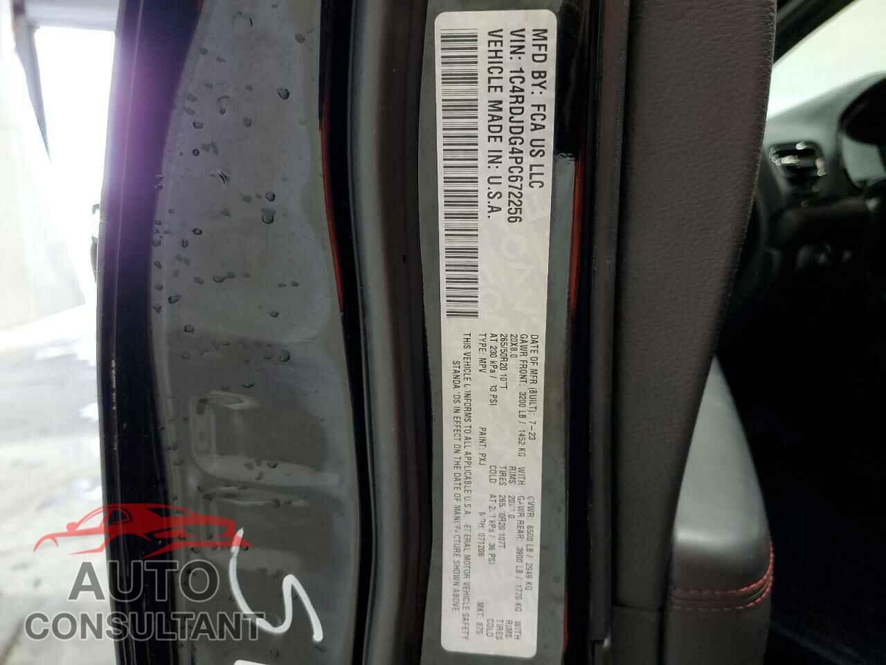 DODGE DURANGO 2023 - 1C4RDJDG4PC672256