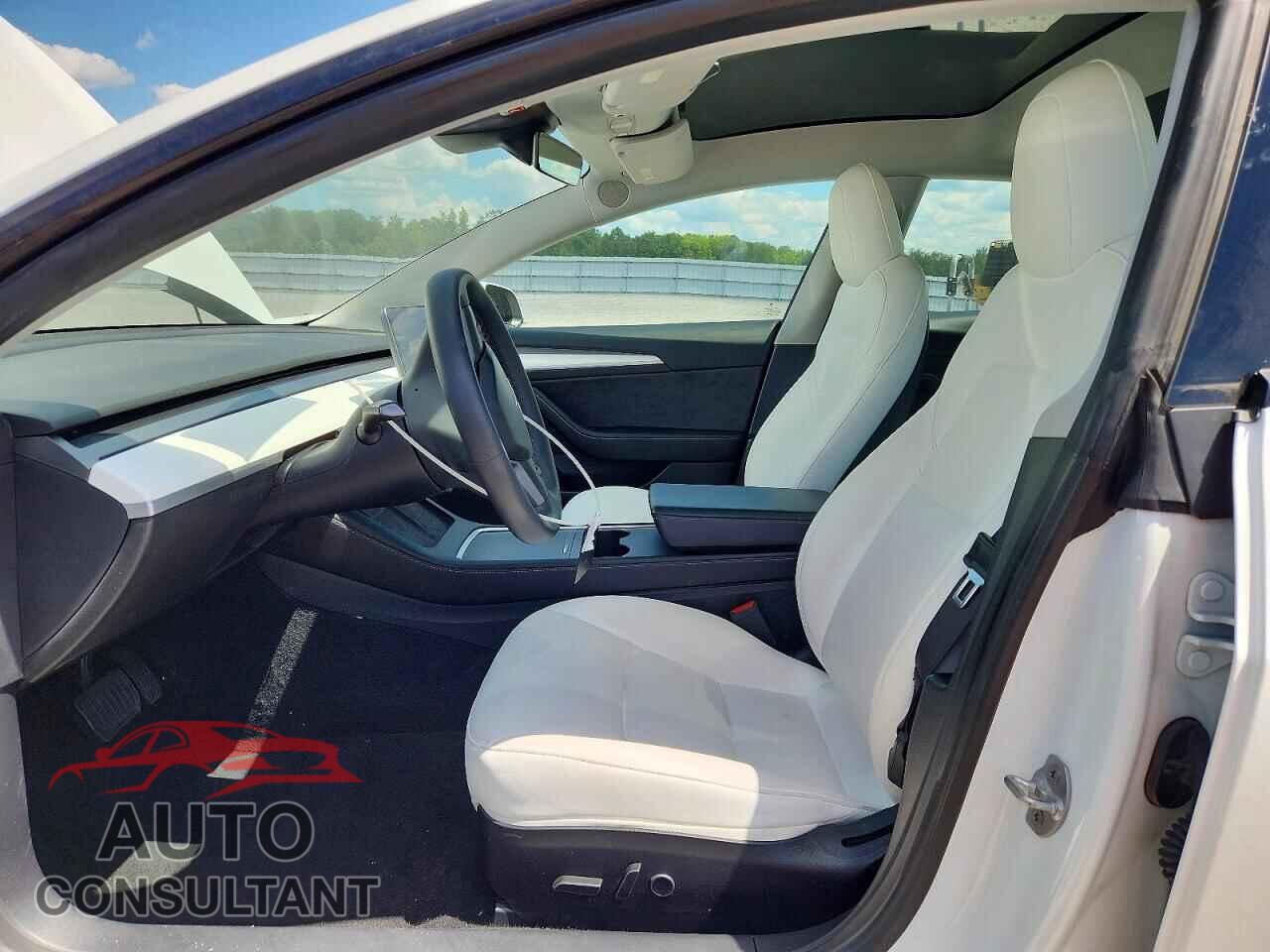 TESLA MODEL 3 2021 - 5YJ3E1EB5MF062001