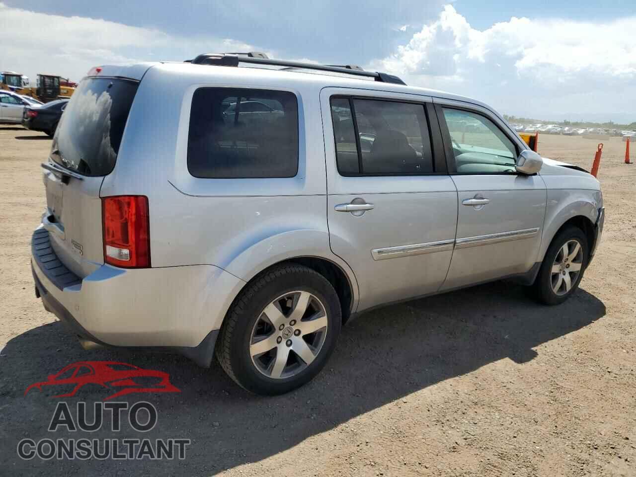 HONDA PILOT 2015 - 5FNYF4H95FB032786
