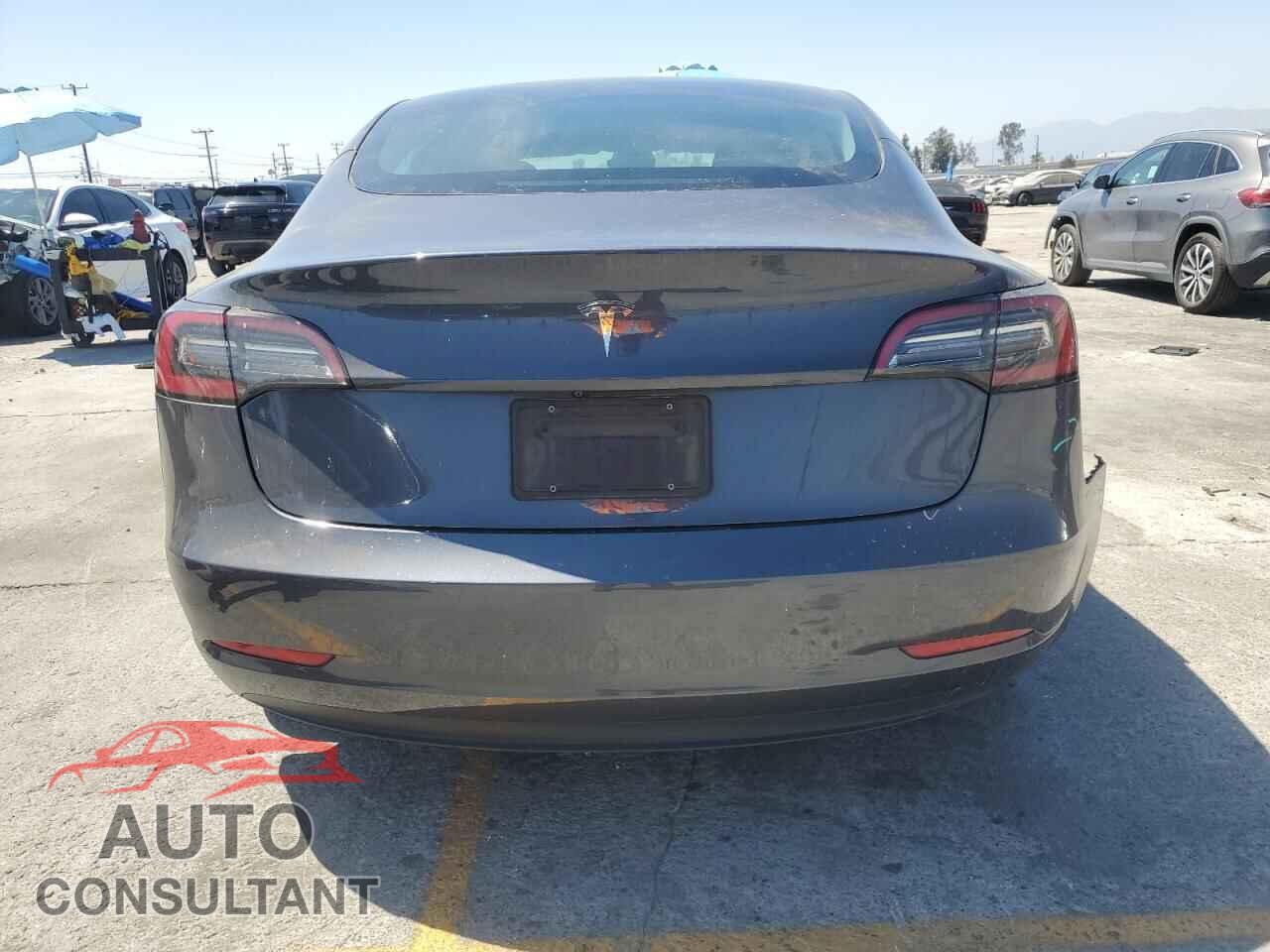 TESLA MODEL 3 2023 - 5YJ3E1EA0PF608568