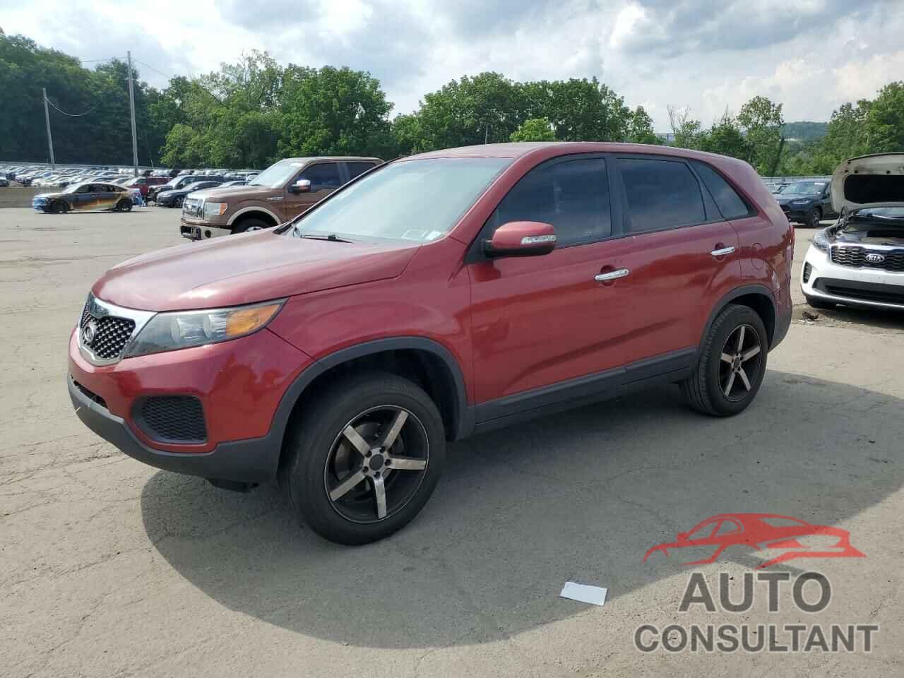 KIA SORENTO 2011 - 5XYKT3A12BG007277