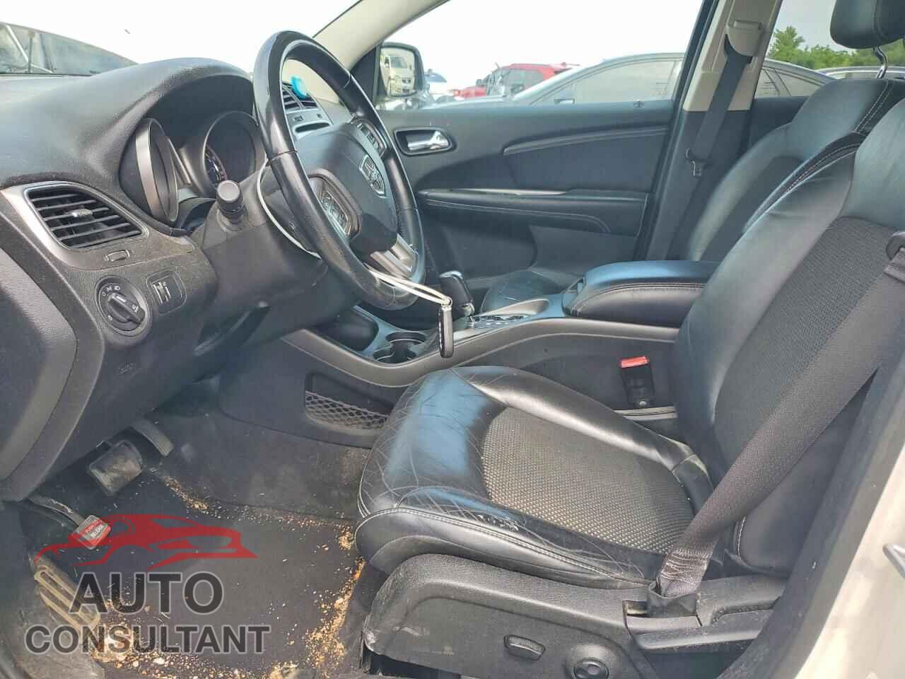 DODGE JOURNEY 2015 - 3C4PDCGG2FT529727