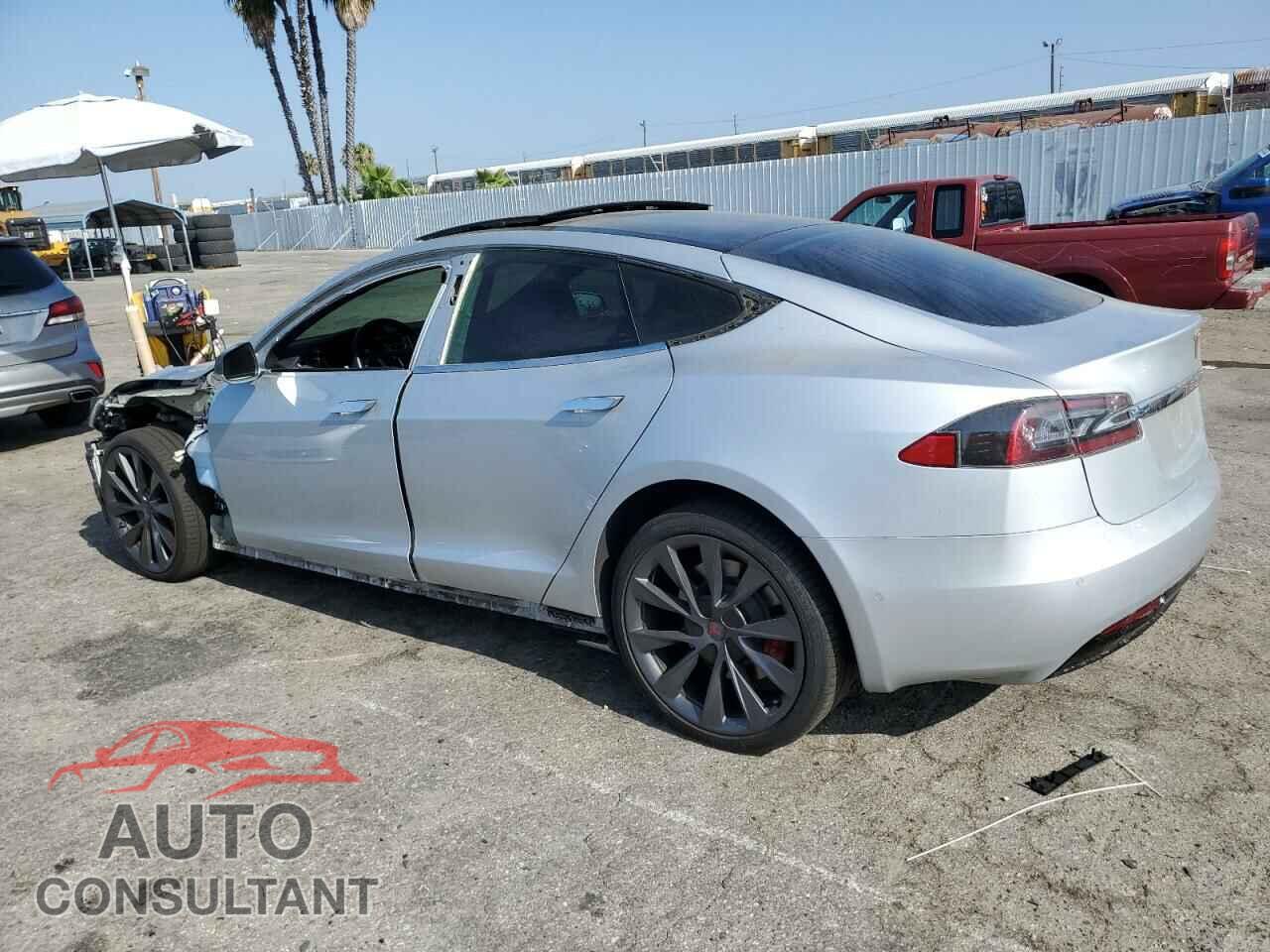 TESLA MODEL S 2018 - 5YJSA1E2XJF247129