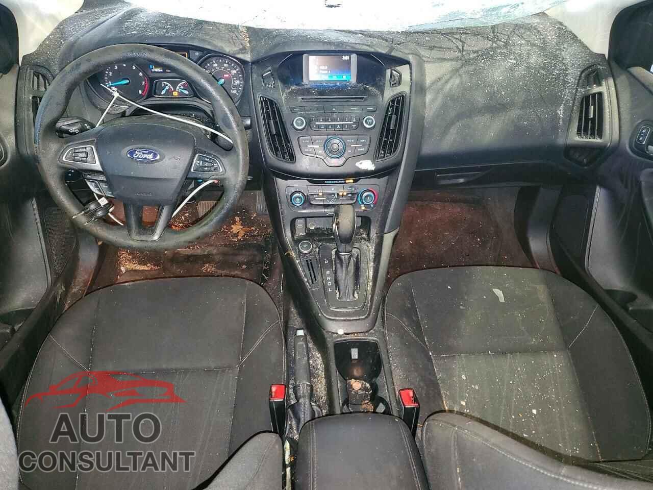 FORD FOCUS 2017 - 1FADP3F21HL348039