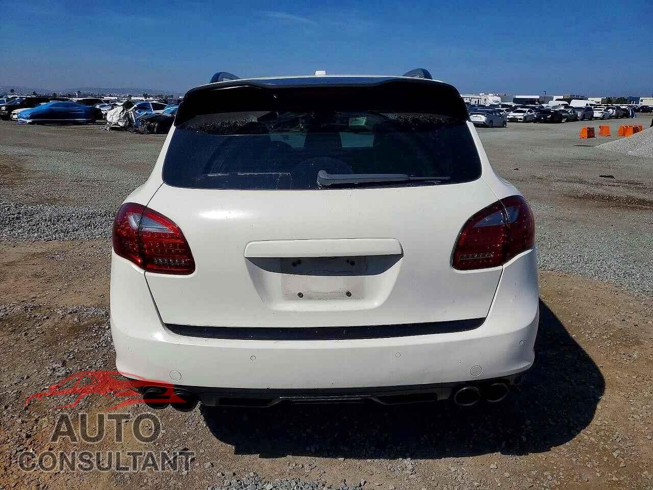 PORSCHE CAYENNE 2011 - WP1AB2A22BLA52708