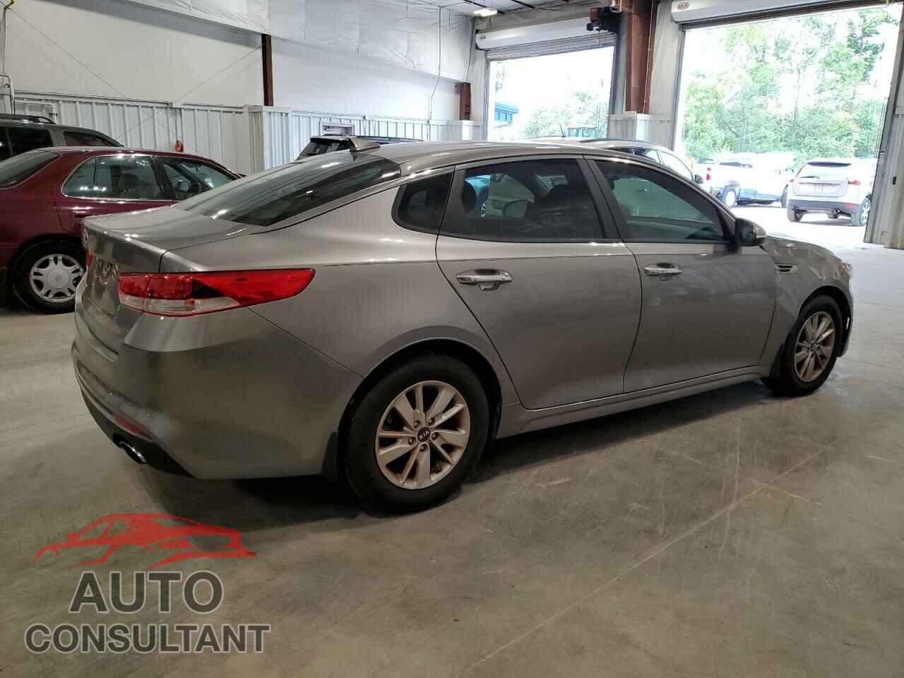 KIA OPTIMA 2017 - 5XXGT4L3XHG134222