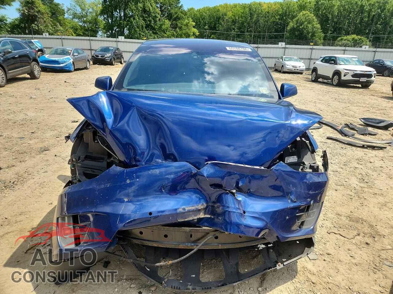 TESLA MODEL X 2016 - 5YJXCBE21GF018143
