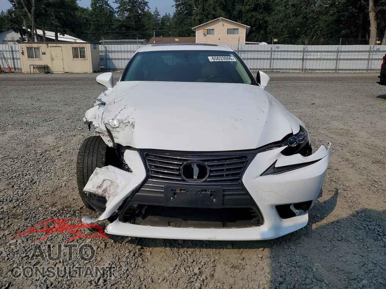 LEXUS IS 2014 - JTHCF1D21E5008467