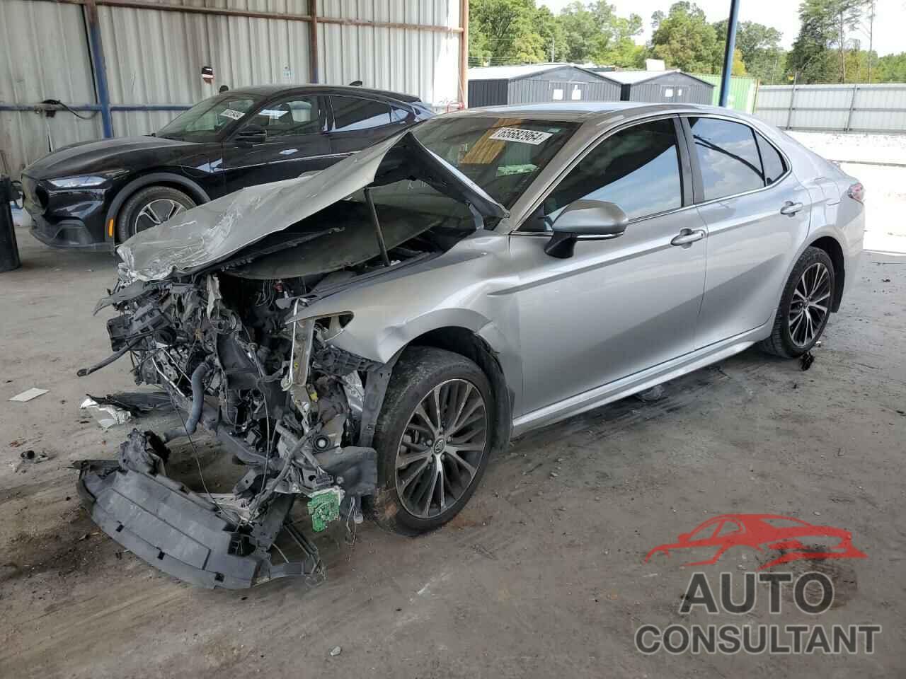 TOYOTA CAMRY 2018 - 4T1B11HKXJU076574