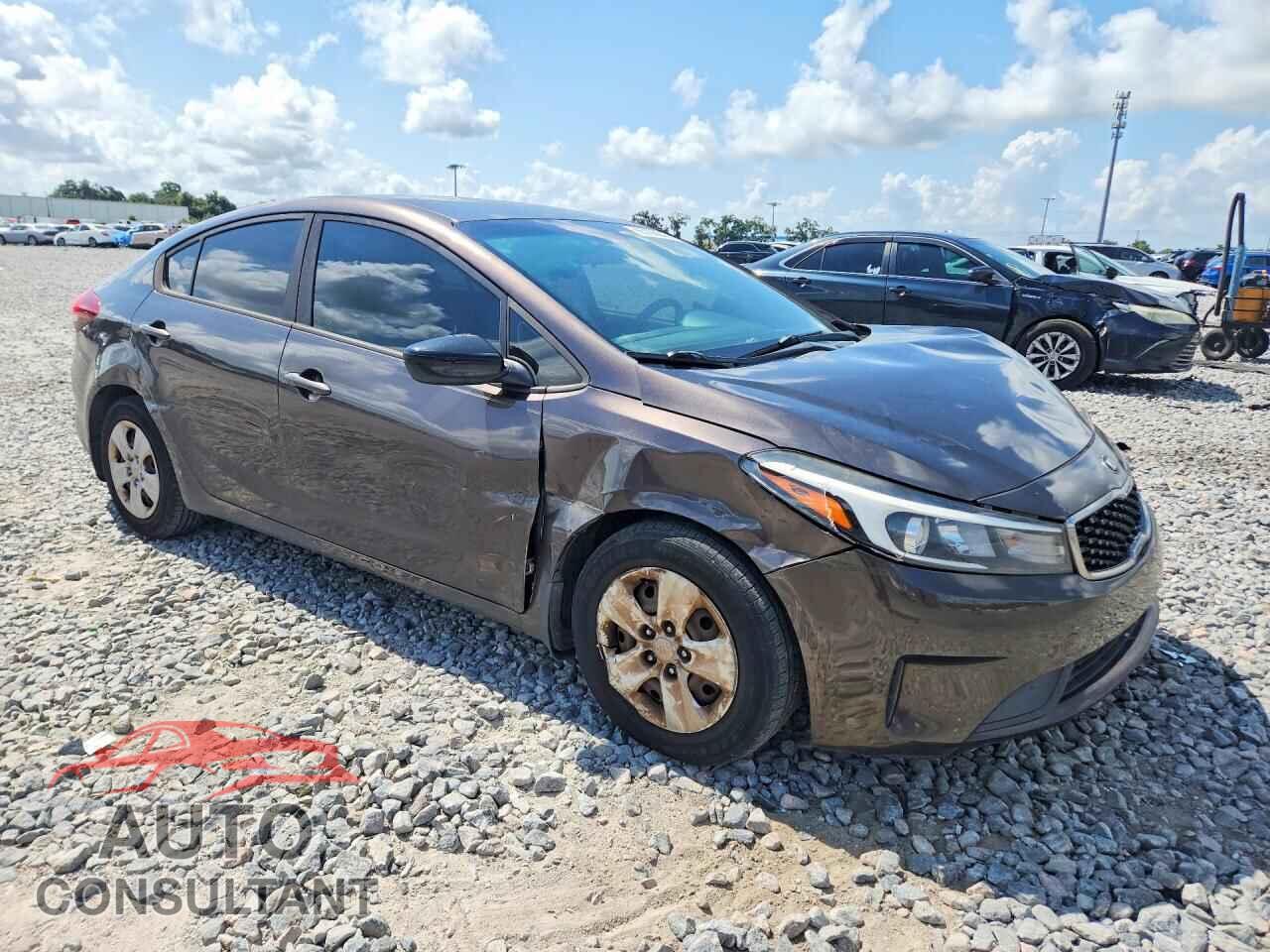 KIA FORTE 2017 - 3KPFK4A74HE111810