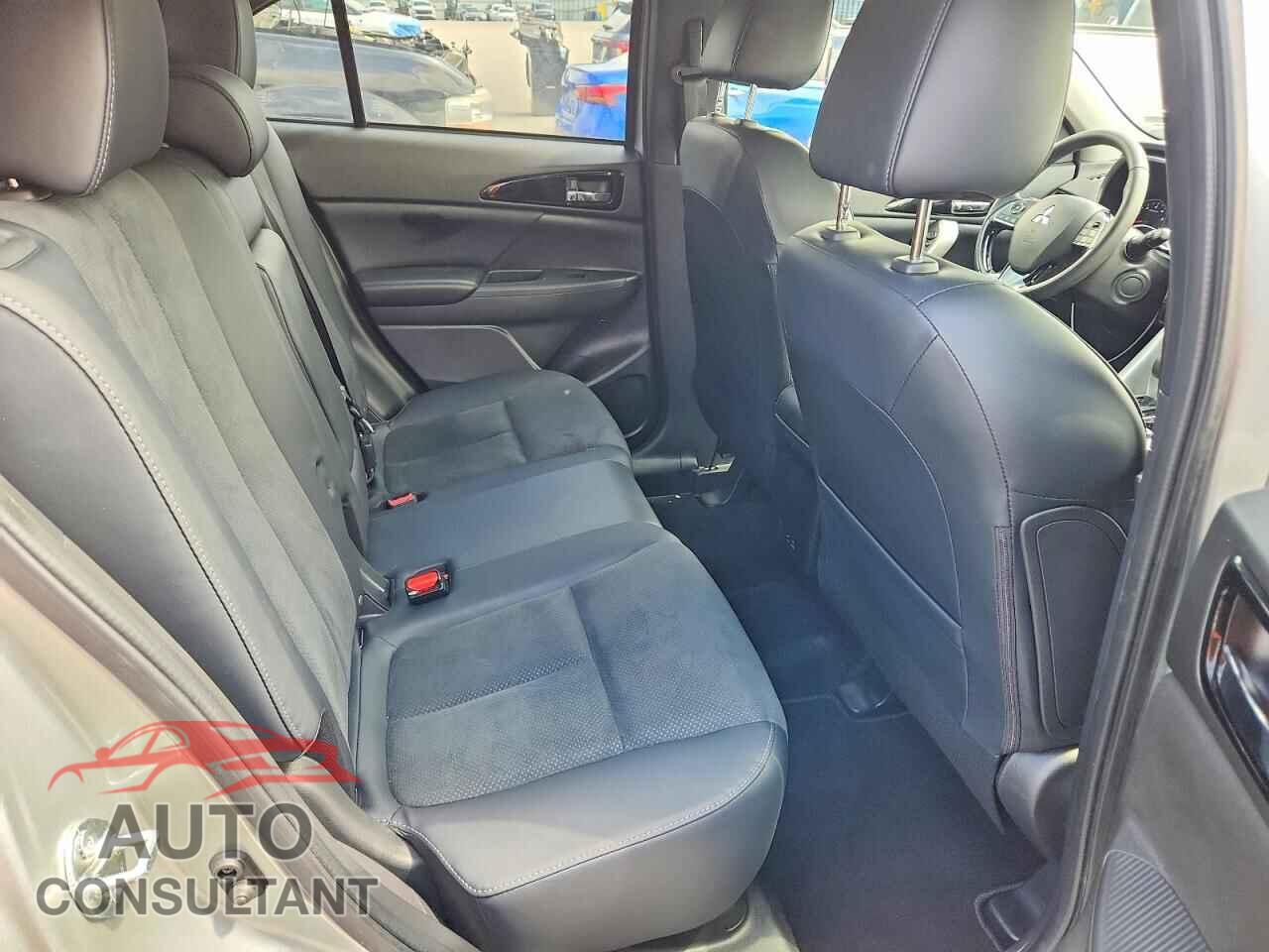 MITSUBISHI ECLIPSE 2025 - JA4ATWAA3SZ041480