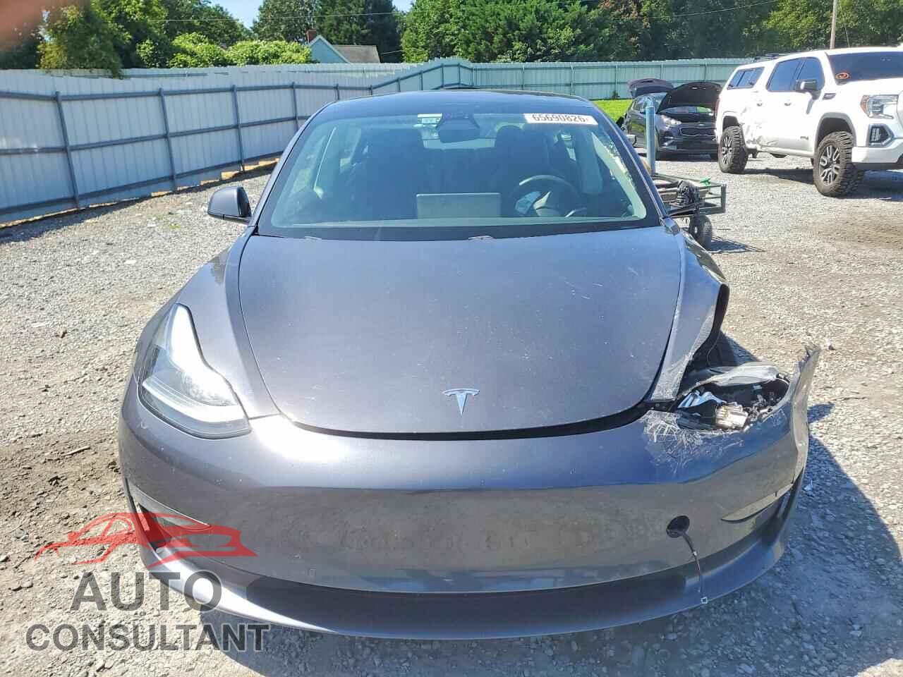 TESLA MODEL 3 2021 - 5YJ3E1EA5MF016935