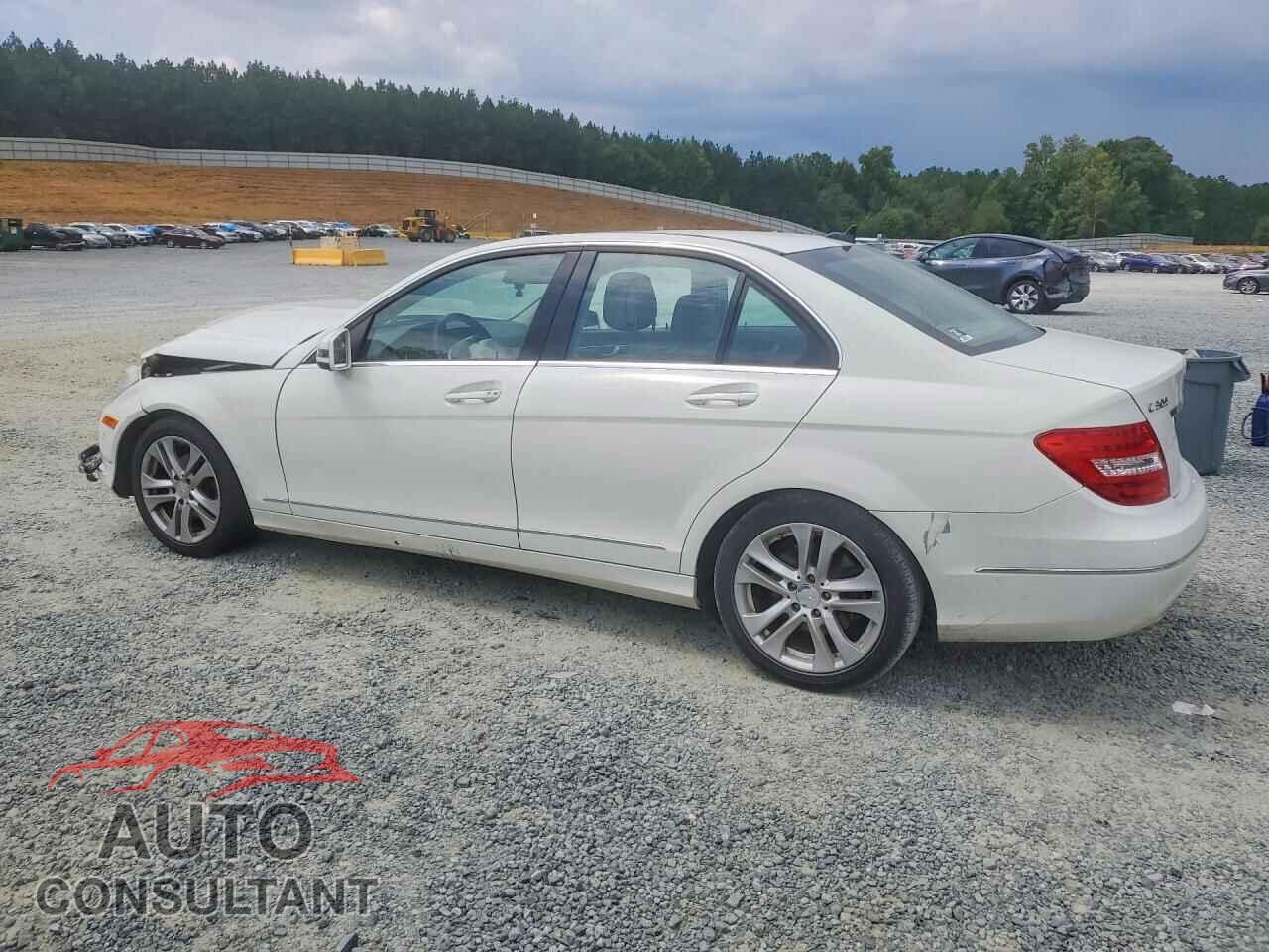 MERCEDES-BENZ C-CLASS 2012 - WDDGF8BB3CF894481