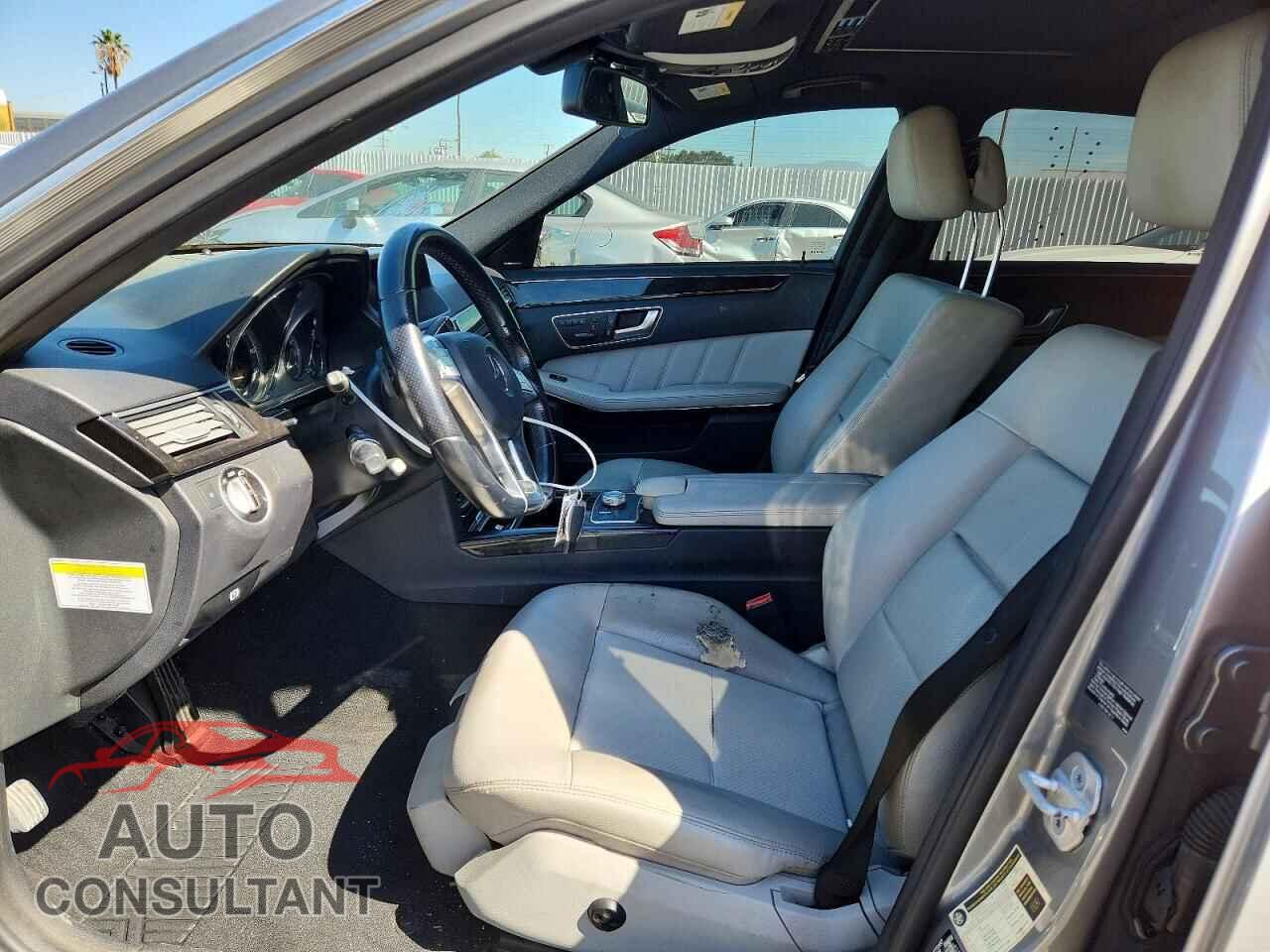 MERCEDES-BENZ E-CLASS 2012 - WDDHF5KB6CA591257