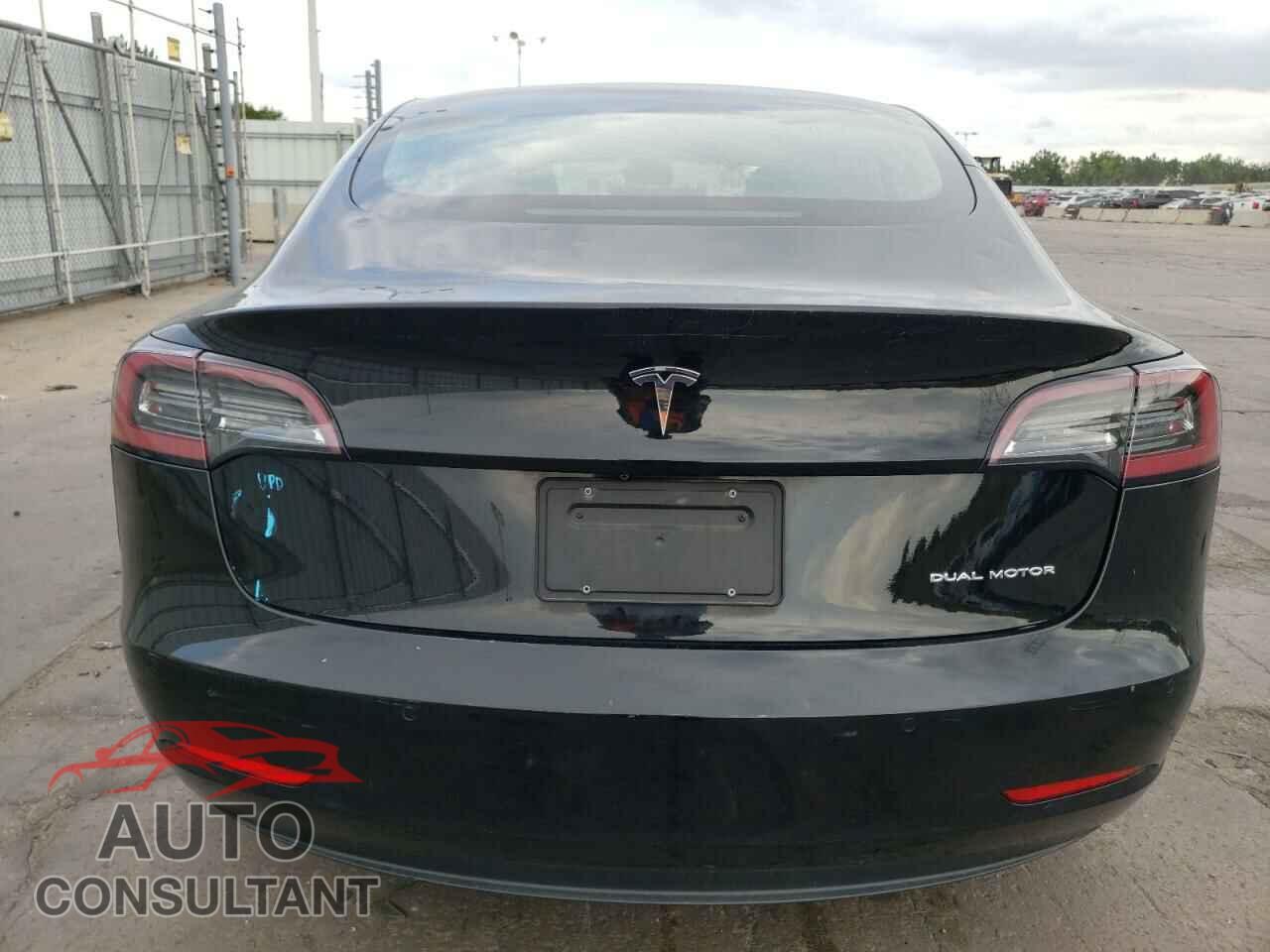 TESLA MODEL 3 2019 - 5YJ3E1EB3KF385430