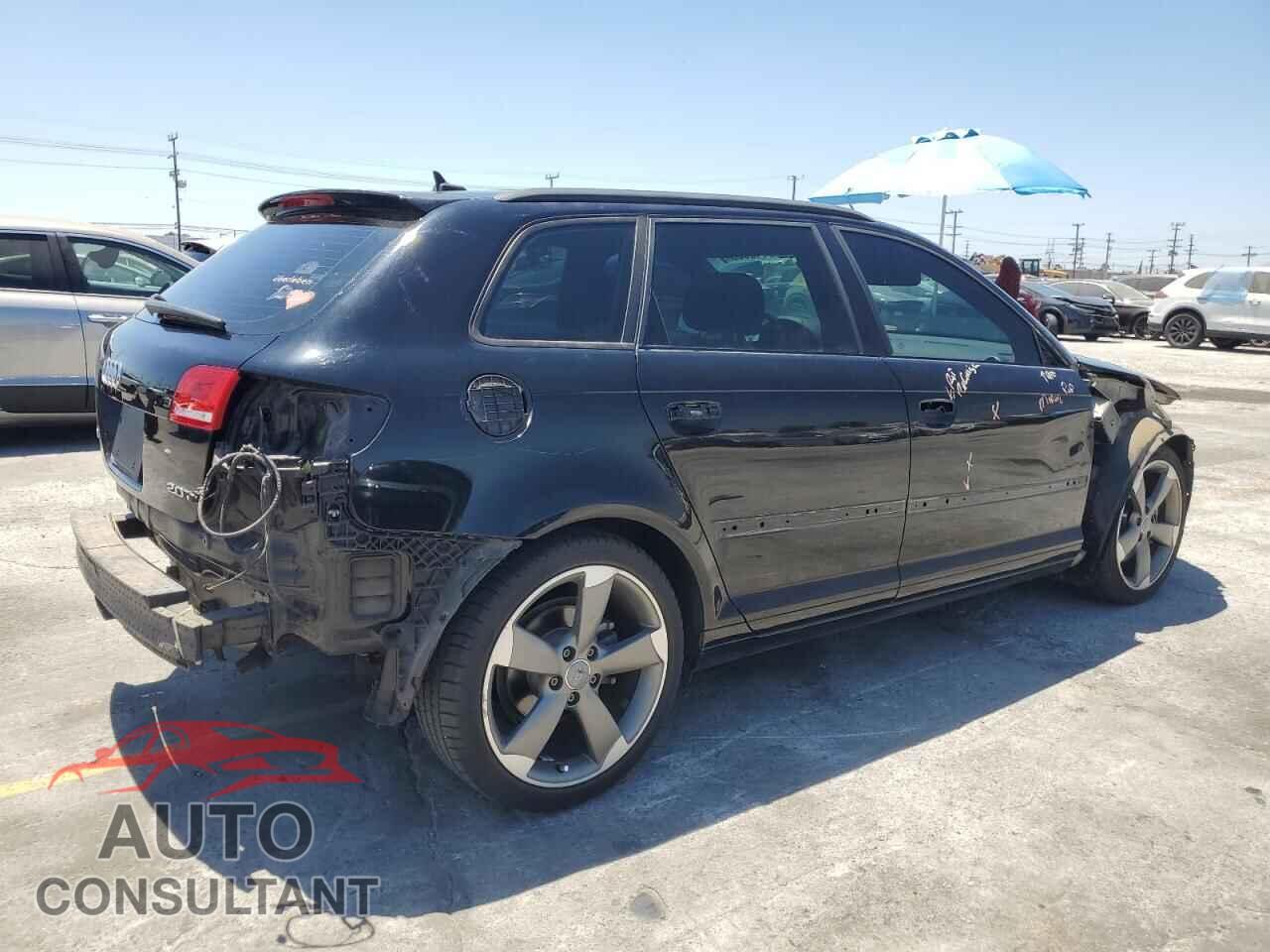 AUDI A3 2011 - WAUMFAFM2BA081495