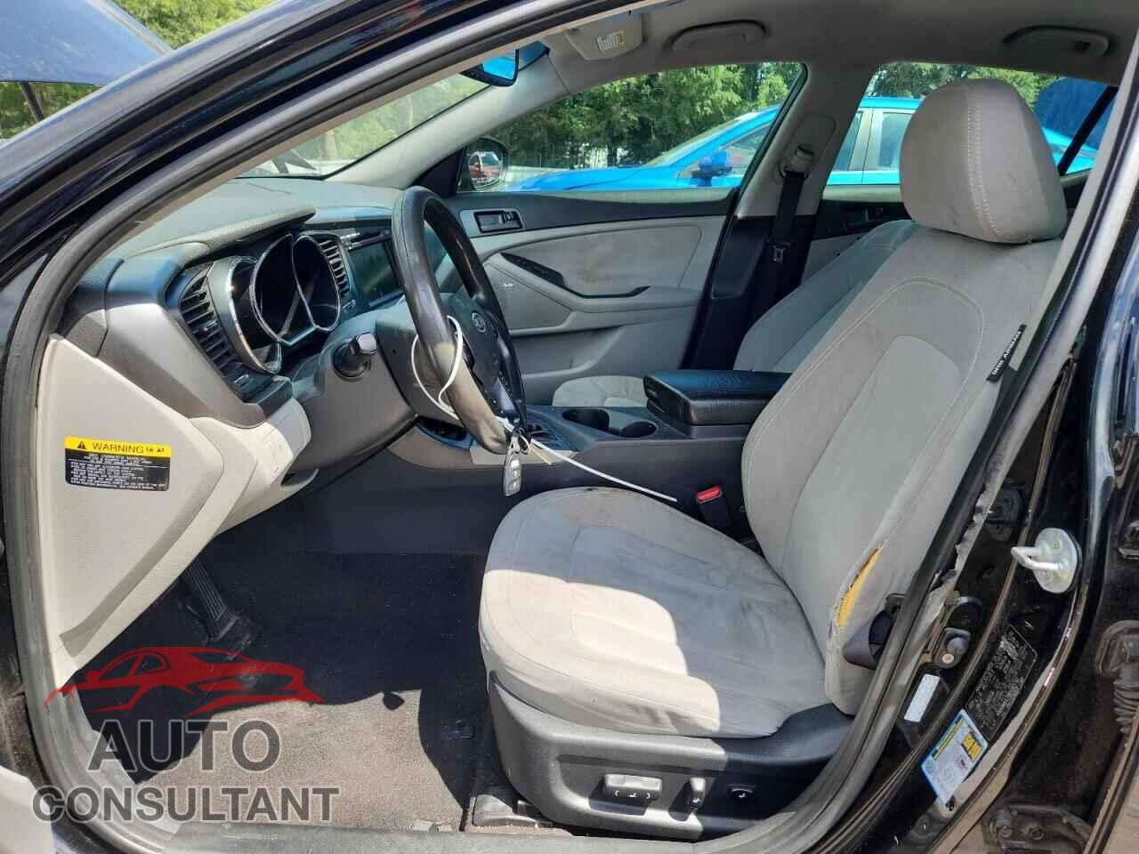 KIA OPTIMA 2011 - KNAGM4A79B5185741