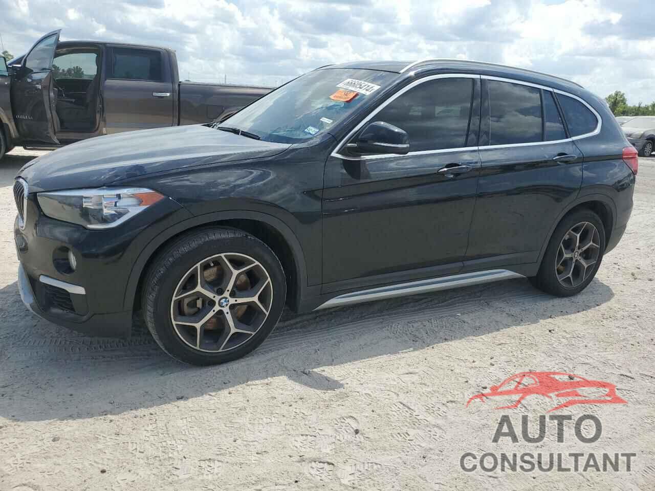 BMW X1 2018 - WBXHU7C38J3H43565