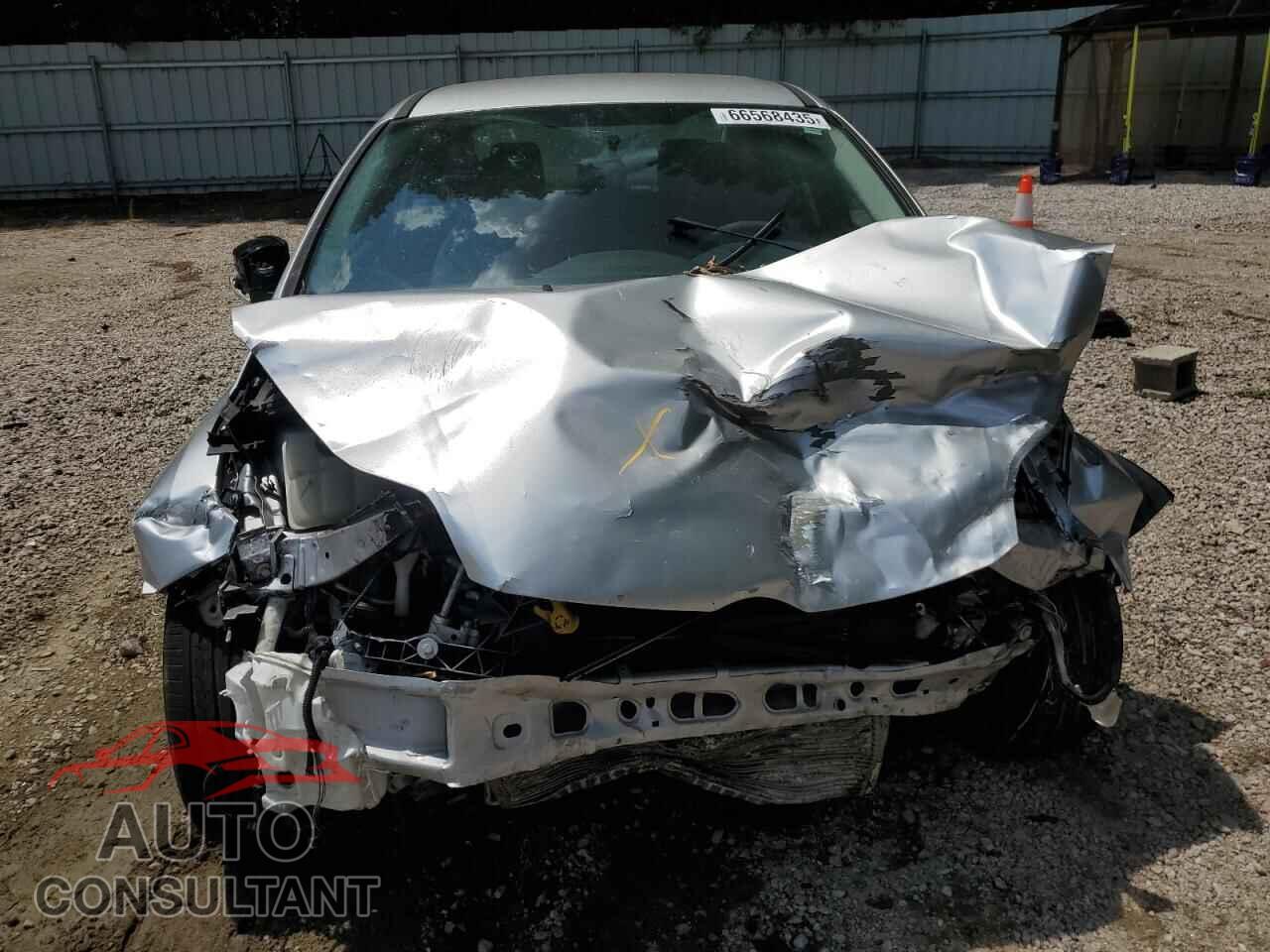 FORD FOCUS 2013 - 1FADP3F26DL219742